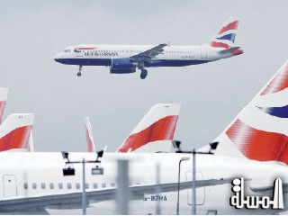 إضراب عمال المطارات البريطانية قبل عيد الميلاد بسبب الاجور