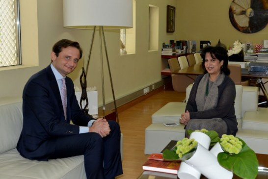 رئيسة هيئة البحرين للثقافة والآثار تبحث تعزيز العلاقات مع ايطاليا