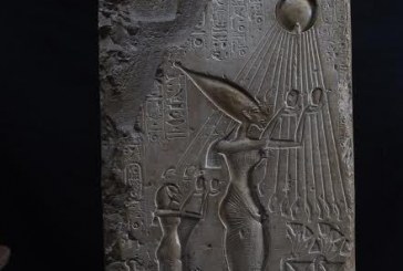 وزير الآثار يفتتح معرض “مصر مهد الأديان” بالمتحف المصري