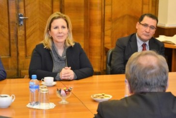 وزيرة سياحة تونس : 400 ألف سائح روسي قاموا بالحجز لزيارة البلاد