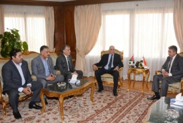 وزير الطيران المصرى يبحث مع وزير النقل الفلسطيني سبل نقل الحجاج الفلسطينيين