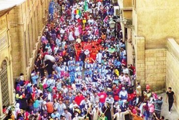 شارع المعز يشهد مزيج رائع من رقصات وطبول العالم