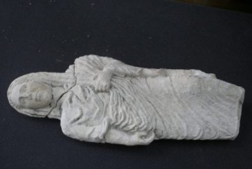 بالصور ... الاثار تستعيد قطع اثرية مصرية من فرنسا