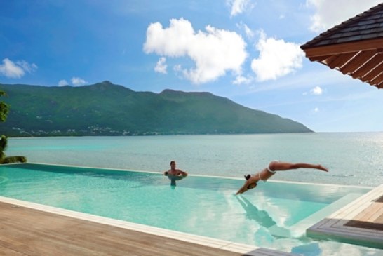 فنادق ومنتجعات هيلتون سيشل تحصد جائزتين من جوائز السفر العالمية