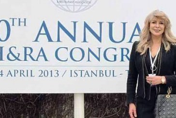 “هالة الخطيب” عضو مجلس ادارة مركز الاستشارات السياحية والفندقية بجامعة المنصورة