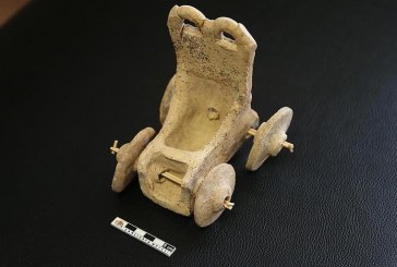  العثور على لعبة أطفال عمرها 5 آلاف عام جنوب شرقي تركيا