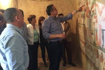 بالصور .. وزير الآثار يعلن عن اكتشاف مقبرة جديدة بالبر الغربي بالأقصر