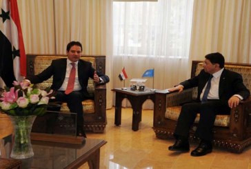 اليازجى يؤكد على الاهتمام بسياحة الأعمال والسياحة الدينية