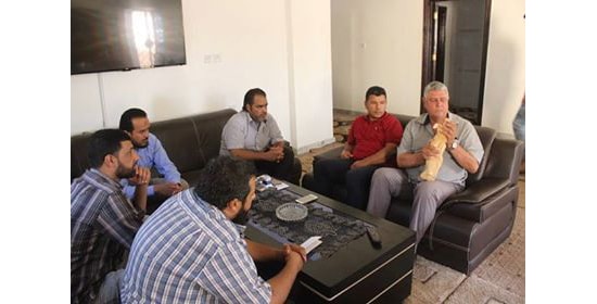 سارق ليبي يعرض تمثال آثرى ثمين للبيع على شبكة الانترنت