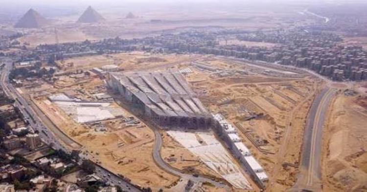 مد موعد إستلام مستندات تأهيل الشركات لإدارة وتشغيل خدمات المتحف المصري الكبير الي 25 سبتمبر المقبل