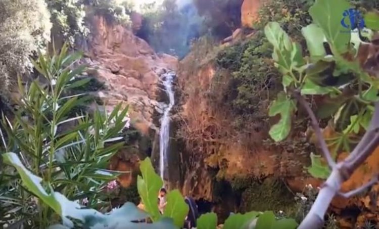 شلالات التراغنية بتنس الجزائرية … وجهة جديدة تستقطب هواة السياحة الجبلية