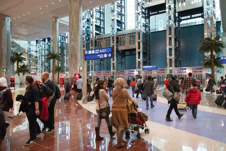 “مطار دبي” ثالث أكثر مطارات العالم ازدحاماً