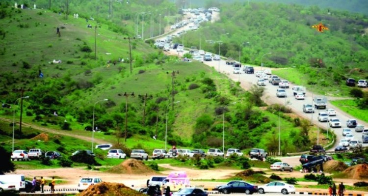 موسم صلالة السياحي يستقبل أكثر من 586 ألف زائر بنهاية أسبوعه السابع