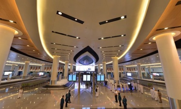 مطار مسقط الدولى يستقبل 20 مليون مسافر سنوياً