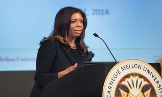 تعرف على المستشارة لتخطيط السياسات لوزارة الخارجية الأميركية باحثة جامعية ومؤلفة..!