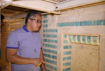وزير الاثار يتفقد أعمال ترميم المقبرة الجنوبية للملك زوسر ومقبرة “تى”بسقارة