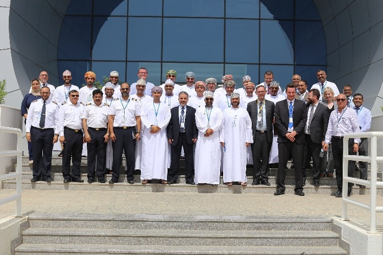 الطيران العُماني يجتاز تدقيق