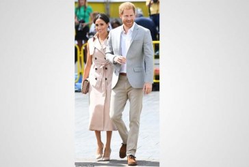 صاعقة تضرب طائرة الأمير هاري وعقيلته