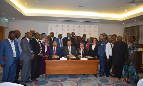 محافظ البحر الاحمر يلتقي وفد افريقي بأحد الفنادق بالغردقة ويؤكد  على أهمية السياحة الأفريقية وتبادل الخبرات