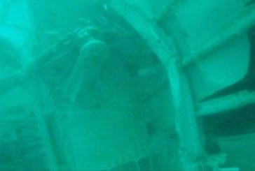 العثور على جزء من حطام الطائرة الأندونيسية المنكوبة