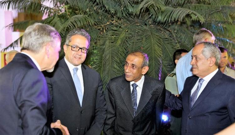 وزير الآثار المصرى يشارك دولة المجر في الاحتفال بعيدها القومي