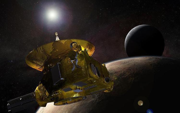 علماء فلك يرصدون