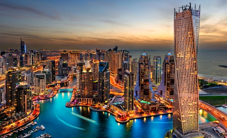 دبى تسجل 15.8 مليون سائح دولي