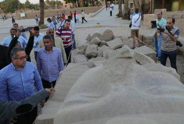 بدء أعمال ترميم وتجميع آخر تمثال للملك رمسيس الثاني بمعبد الأقصر