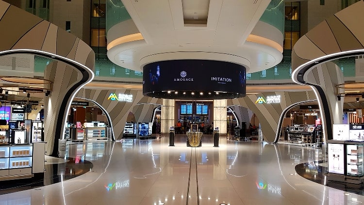 مطار مسقط الدولى يطبق الإجراءات التشغيلية المخفضة للضوضاء