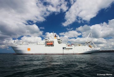 نجاح سفينة “رينيه ديكارت” التابعة لـ “Orange Marine” فى عبور قناة السويس في طريقها إلى الصين لإنزال كابل بحري