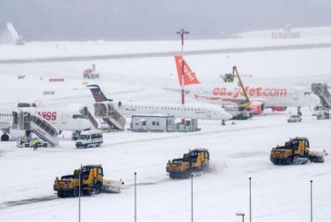 إلغاء رحلات طيران لـ الاف الركاب بالصين بسبب الثلوج