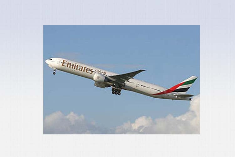 طيران الامارات تتسلم آخر طائرة بوينج «أي آر 300-777»