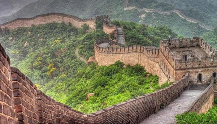 اكتشاف بقايا جديدة لسور الصين العظيم في جبال بشمالي الصين