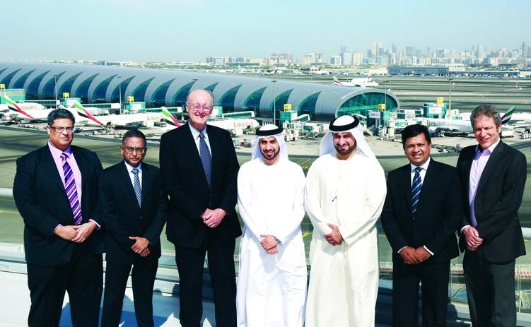 طيران الإمارات وخطوط جنوب أفريقيا يعززان الشراكة بالرمز