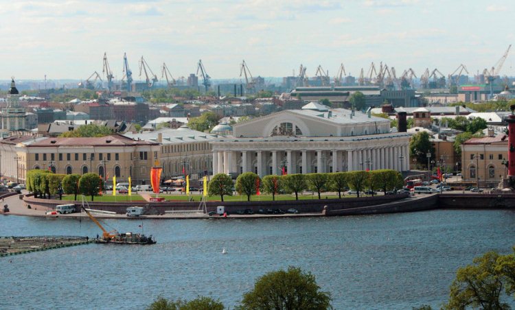 سانت بطرسبورغ تحصل على جائزة