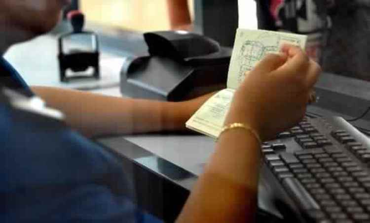 بحث إلغاء التأشيرات بين الجزائر وروسيا