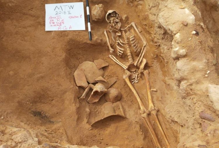 بالصور.. الكشف عن مجموعة آثار متنوعة ترجع للعصرين اليوناني والروماني بالاسكندرية