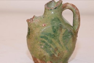 العثور على قطع أثرية يعود تاريخها للفترة العثمانية والرومانية خلال حفريات في قلعة بايبورت التركية