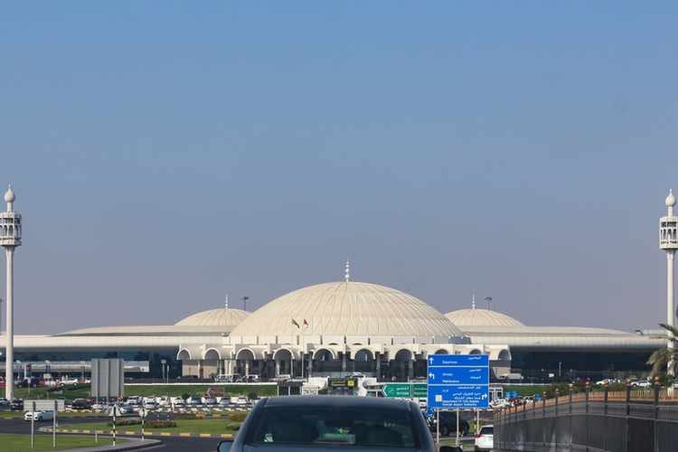 الطيران المدني بالشارقة تمدّد عقد شركة سيركو لخدمات المطار