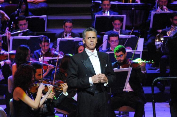 فرقة الاوبرا المصرية تقديم حفلا على مسرح اوراتويار دى لوفر فى باريس