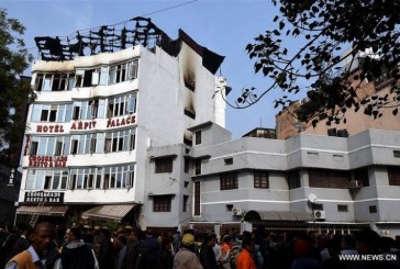 مصرع 17 شخص فى حريق بفندق فى دلهي بالهند