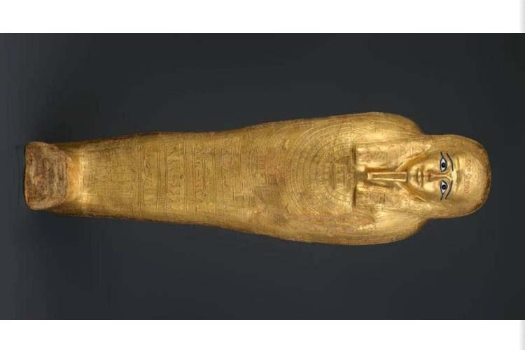 مصر تستعيد التابوت الاثرى المذهب للكاهن