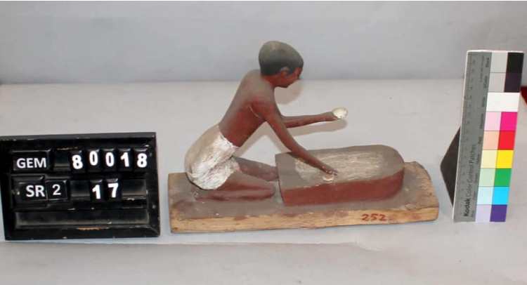 المتحف المصرى الكبير يستقبل 35 قطعة خشبيه من مركب خوفو الثانيه