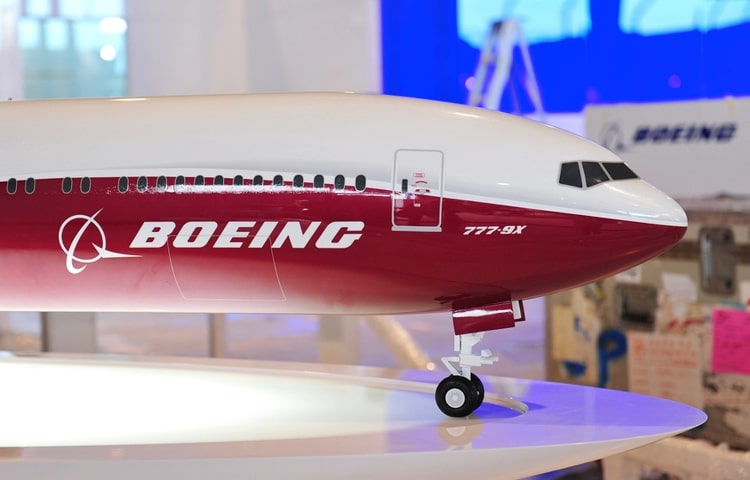 الخطوط الجوية القطرية أول شركة طيران عالمية تسيّر بوينج X 777  