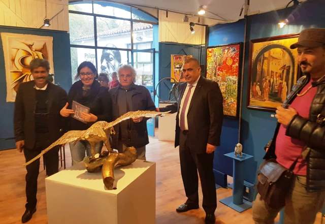 القنصل المغربي في مونبلييه بفرنسا يحضر افتتاح معرض مغربي للفنون التشكيلية .. متابعة عبد المجيد رشيدي