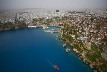 أنطاليا التركية تتوقع قدوم مستويات قياسية للسياح الروس