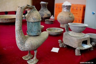 اكتشاف “إكسير الحياة” داخل مقبرة تعود إلى أسرة هان الغربية بوسط الصين