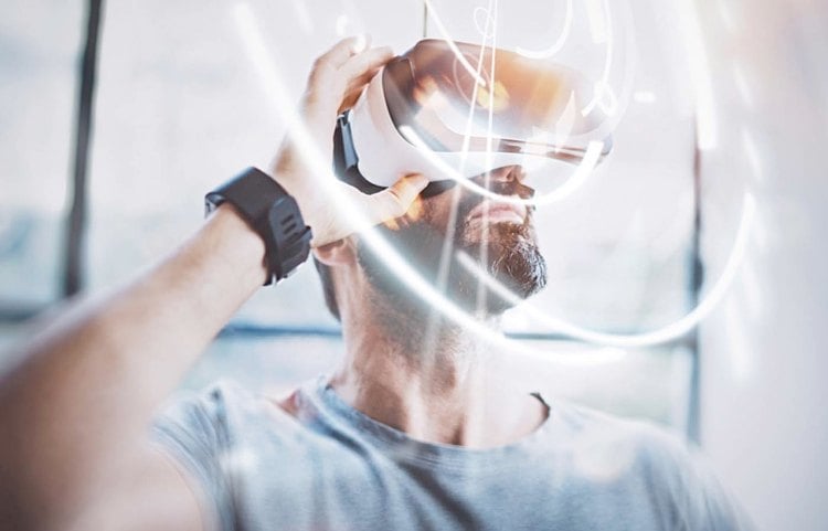 الخطوط القطرية أول شركة طيران تستخدم تقنية الواقع الافتراضي لغايات التدريب