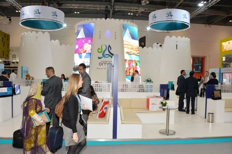 سياحة السلطنة تروج عن مقومات القطاع في معرض سوق السفر العربي بدبي