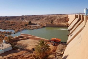 سد”جرف التربة” ببشار الجزائرية وجهة العائلات لقضاء أوقات الراحة والترفيه خلال شهر رمضان